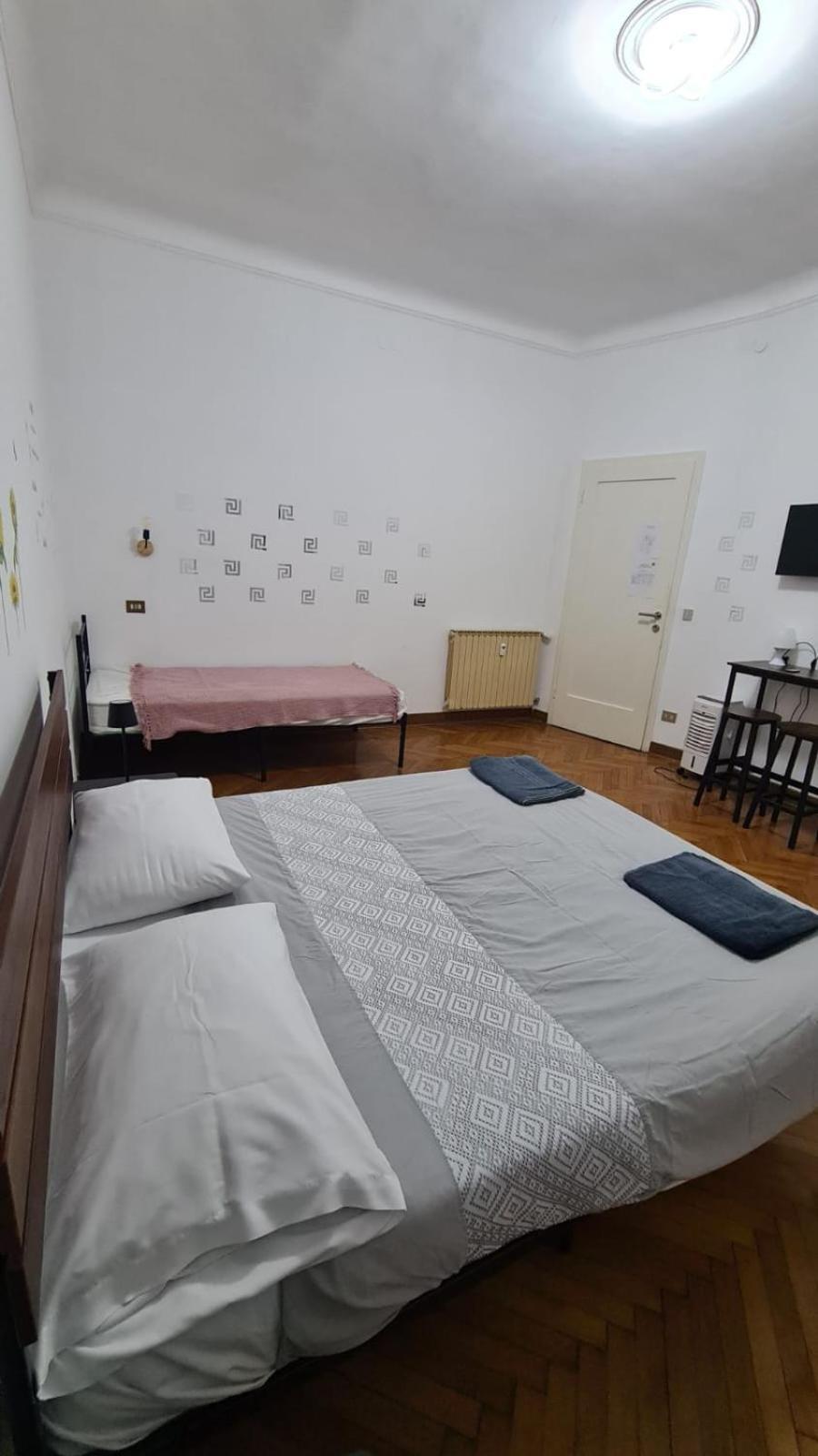Dock Bay Lodge Hostello Трієст Екстер'єр фото