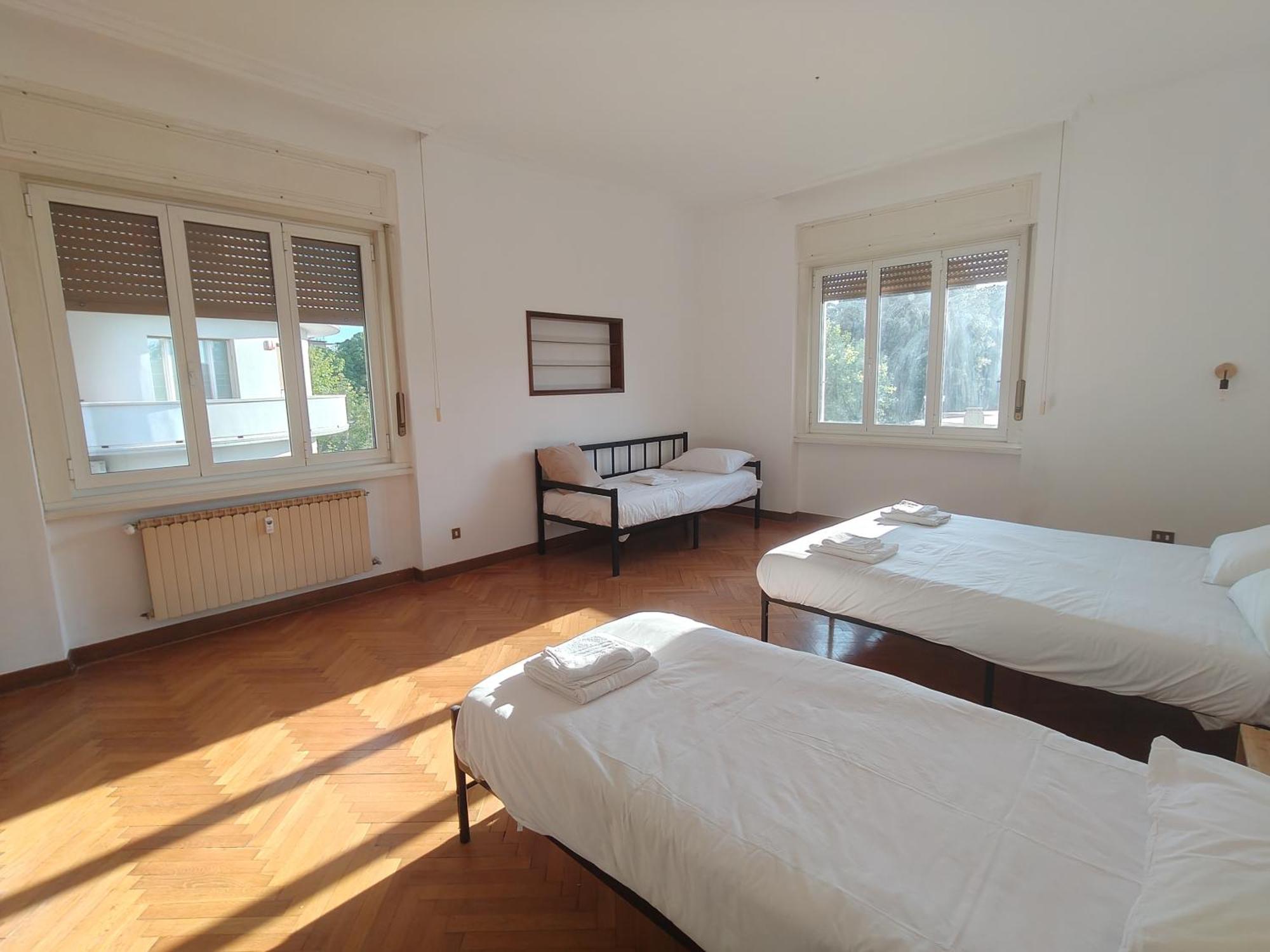 Dock Bay Lodge Hostello Трієст Екстер'єр фото